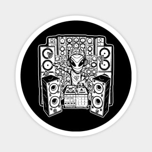 Rave Tekkno Alien DJ Turntables Magnet